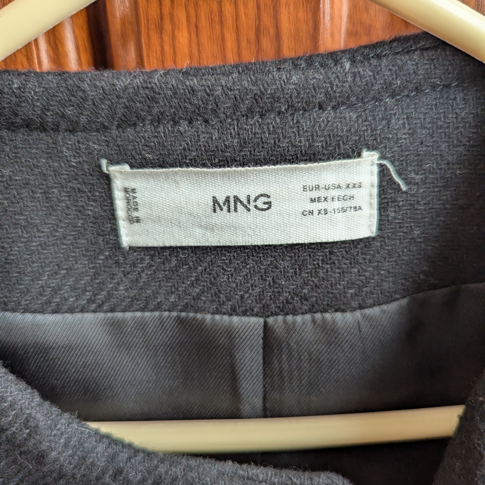 Mango Black Double-Breasted Coat View 2